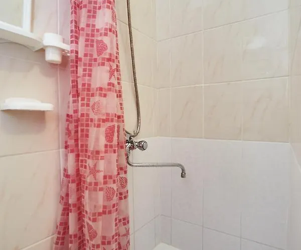 In The Very Center Of *